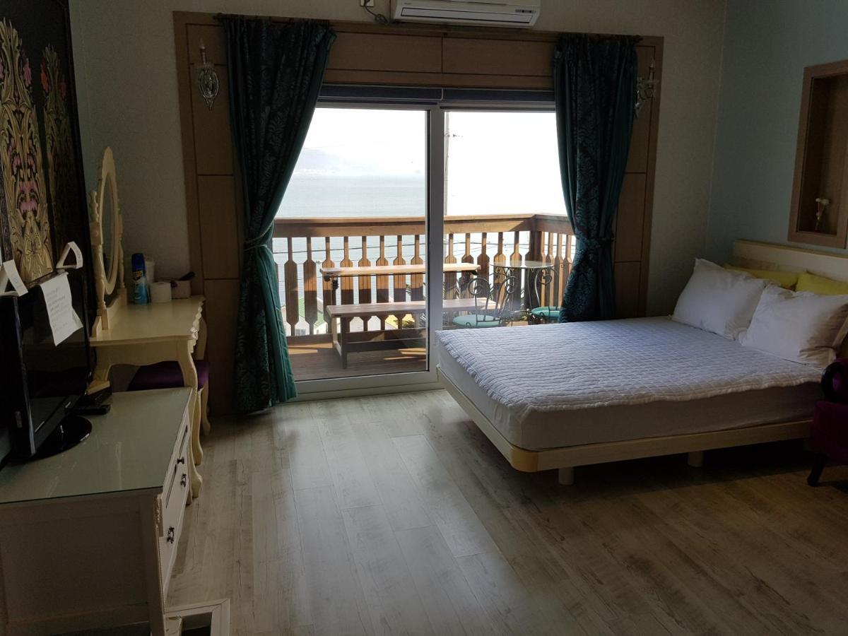 Rainbow Hill Pension Namhae Zewnętrze zdjęcie